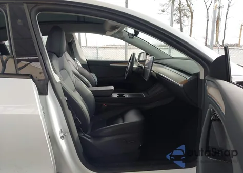 2023 Tesla Model Y Awd/Long Range Dual Motor All-Wheel Drive from USA, damaged, VIN 7SAYGDEE9PA150999